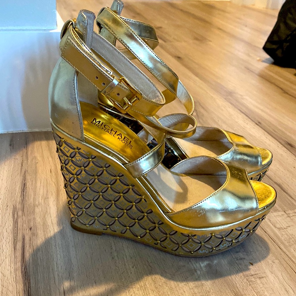 Gold Micheal kors wedges